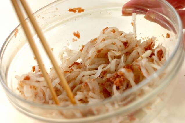 大根の梅干し和えの作り方の手順3