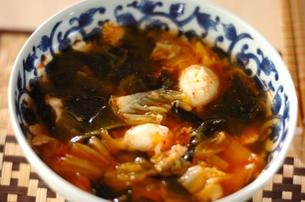 キムチとワカメのスープ