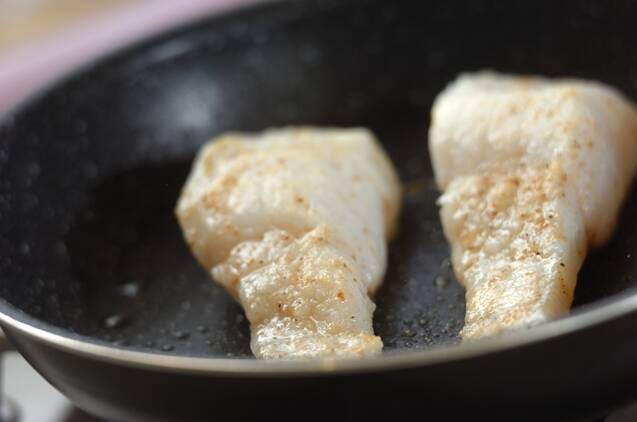ふんわりタラのバターポン酢焼きの作り方の手順3