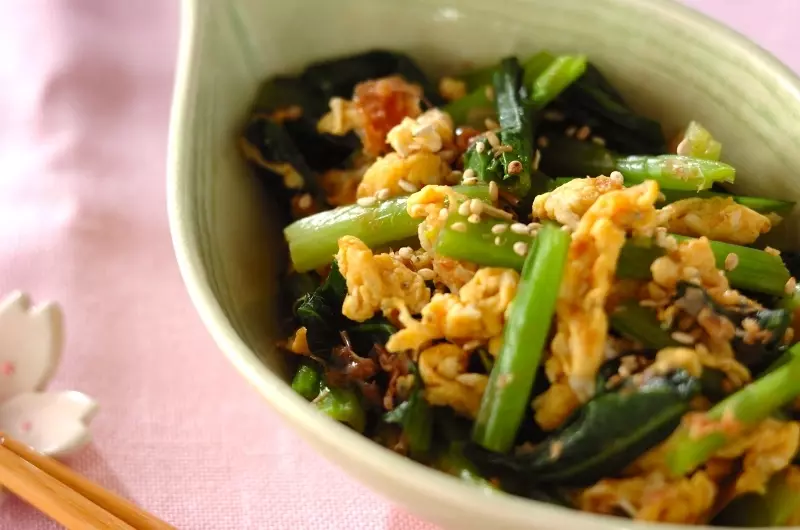 小松菜と卵のお浸し 副菜 レシピ 作り方 E レシピ 料理のプロが作る簡単レシピ