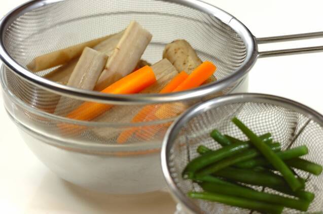 豚肉のゴボウ巻きの作り方の手順3