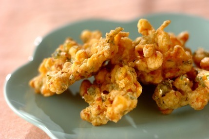 コーンのカレー風味かき揚げ