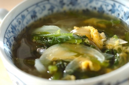 ホウレン草とふんわり卵のスープ
