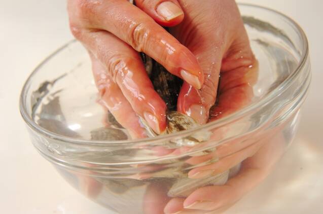 魚介の白ワイン蒸しの作り方の手順1