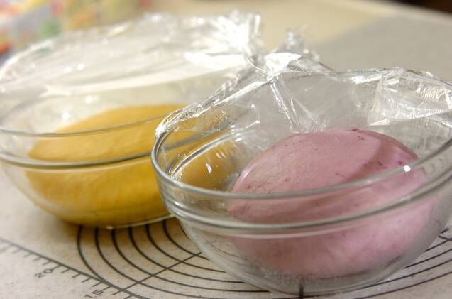 紫芋とカボチャの2色のちぎりパンの作り方の手順5