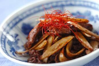 牛肉とゴボウのオイスター炒め