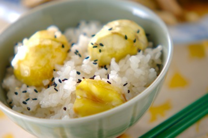 秋の味覚！もちもち栗おこわ