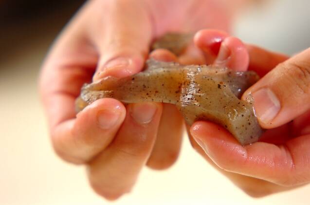 アスパラとコンニャクのユズコショウ炒めの献立の作り方の手順1