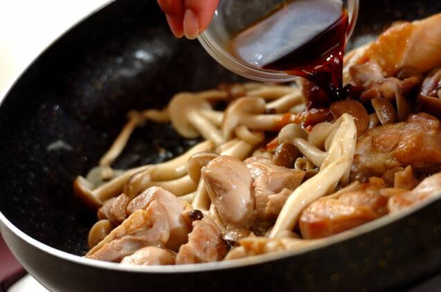 鶏とシメジのポン酢バター炒めの作り方の手順5