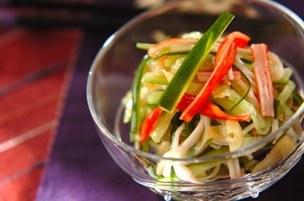 クラゲとカニカマの酢の物