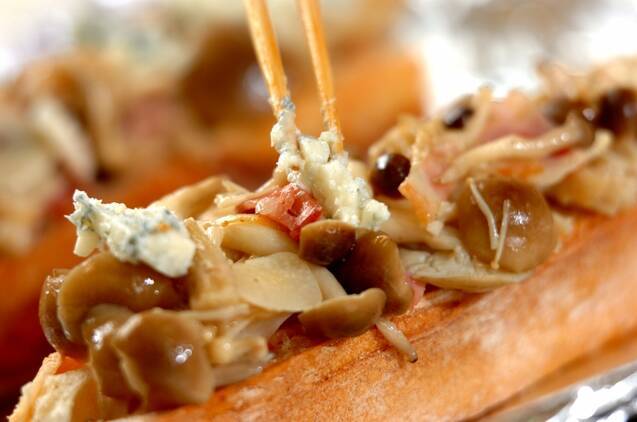 キノコとブルーチーズのタルティーヌの作り方の手順4