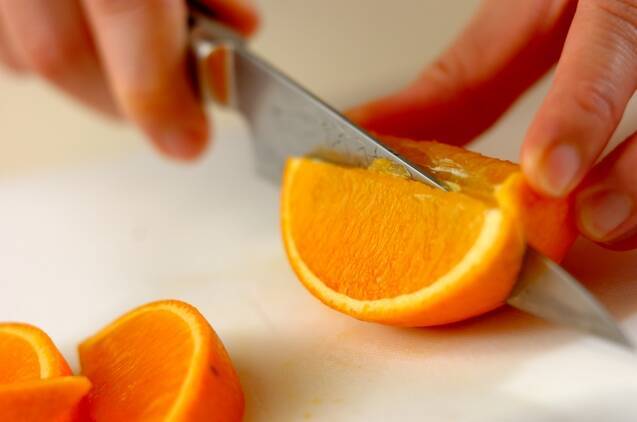 オレンジサングリアの作り方の手順1