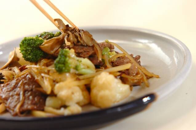 牛肉と野菜の炒め物の作り方の手順8
