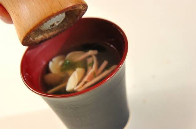 シメジとハムのスープの作り方の手順5