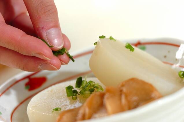 大根と丁字麩の煮物の作り方の手順6