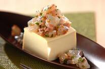 梅と大葉と白身魚の冷や奴