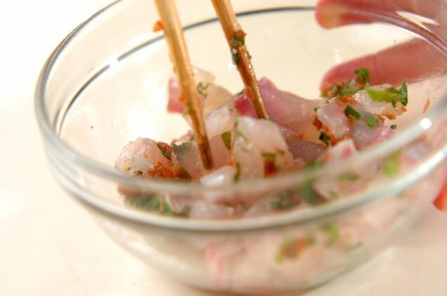 梅と大葉と白身魚の冷や奴の作り方の手順3