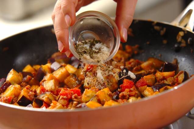 ナスのミートソーススパゲティーの作り方の手順5