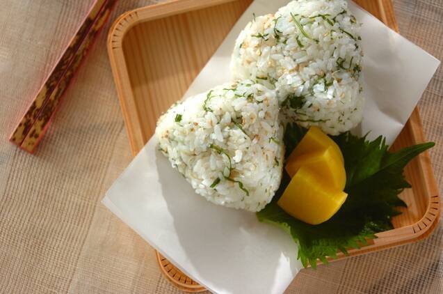 レパートリー増える！おにぎり ジャコと大葉 by山下 和美さん