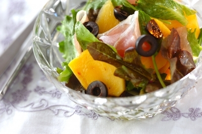 生ハムと柿のサラダ 副菜 のレシピ 作り方 E レシピ 料理のプロが作る簡単レシピ