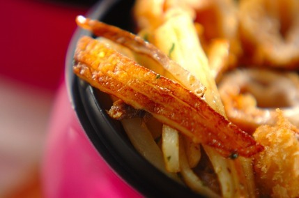 ジャガイモのアンチョビ炒め