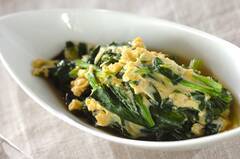 ホウレン草と卵の洋風卵とじ