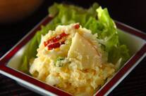 リンゴ入りポテトサラダ