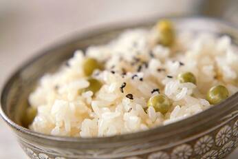 エンドウ豆ご飯