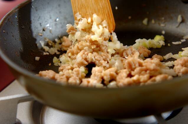 キムタクそぼろご飯の作り方の手順2