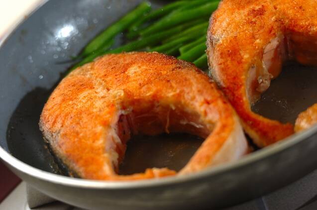 サーモンステーキユズバターしょうゆの作り方の手順6