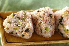 野沢菜の雑穀おにぎり