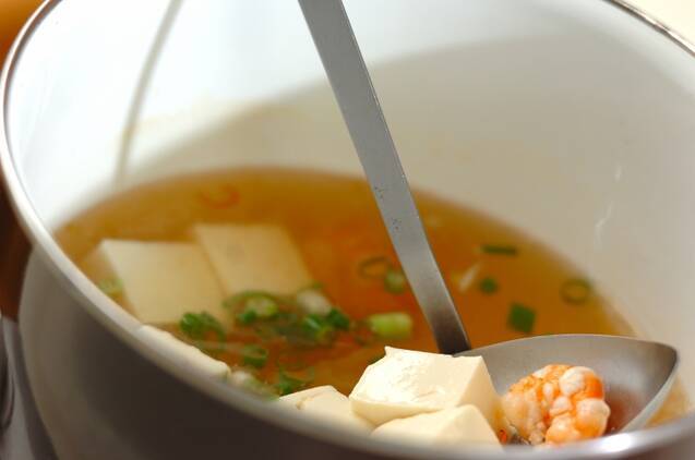 エビと豆腐のピリ辛スープの作り方の手順4