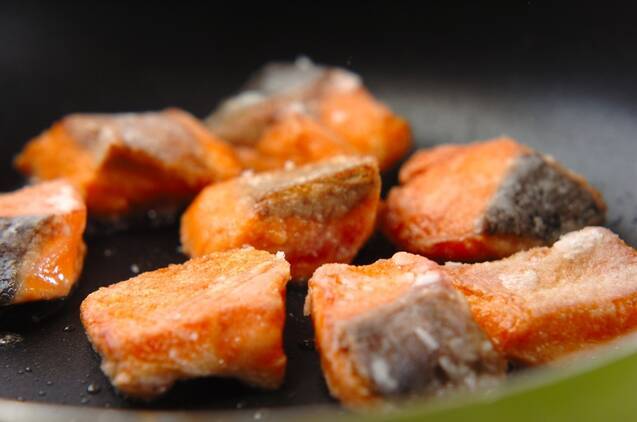 鮭とキャベツのみそ炒めの作り方の手順3