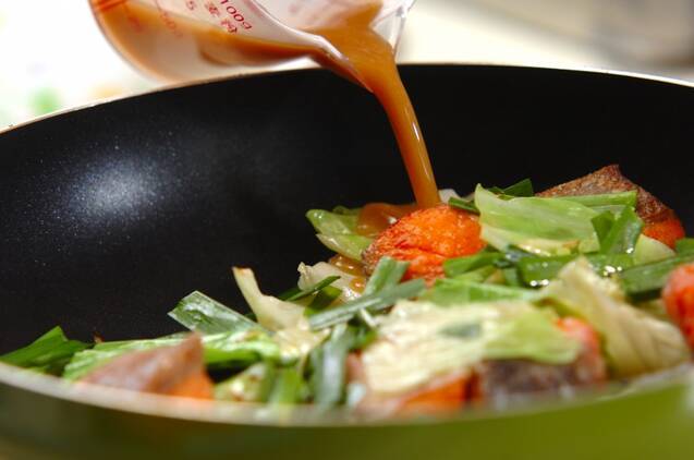 鮭とキャベツのみそ炒めの作り方の手順5