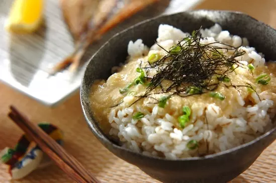 絶品合わせダシで トロロご飯 レシピ 作り方 E レシピ 料理のプロが作る簡単レシピ