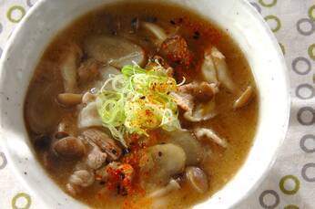 たっぷりゴボウの豚汁