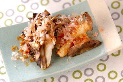 旨味たっぷり焼きマイタケ