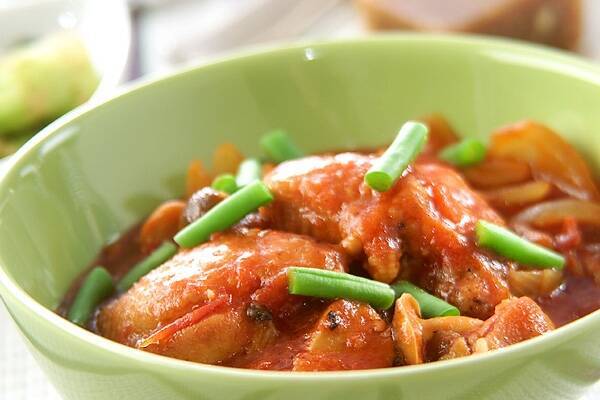 鶏肉のトマト煮