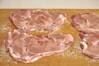 ショウガ焼き用豚肉でサルティンボッカの作り方の手順2