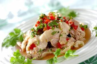 ゆで鶏のパクチーサルサ