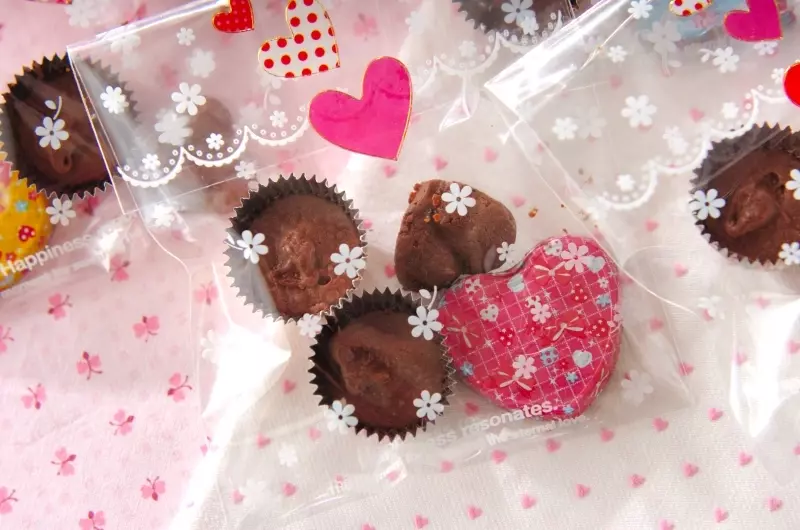 材料は2つだけ ハート焼きチョコ レシピ 作り方 E レシピ 料理のプロが作る簡単レシピ