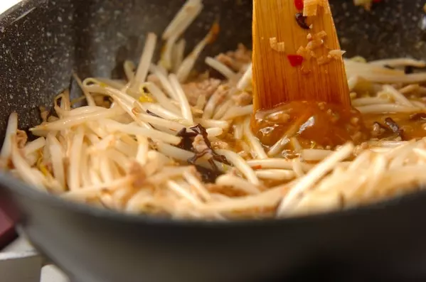 10分で出来る 麻婆もやしの作り方2