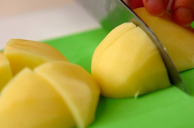 ジャガイモのみそ煮の作り方の手順1