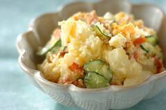 ベーコン入りポテトサラダ
