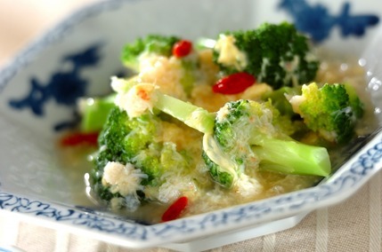 カニとブロッコリーの卵とじ