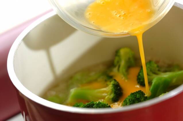 カニとブロッコリーの卵とじの作り方の手順5