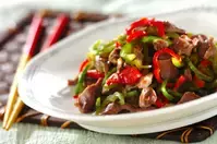 砂肝のチンジャオロースー風炒め