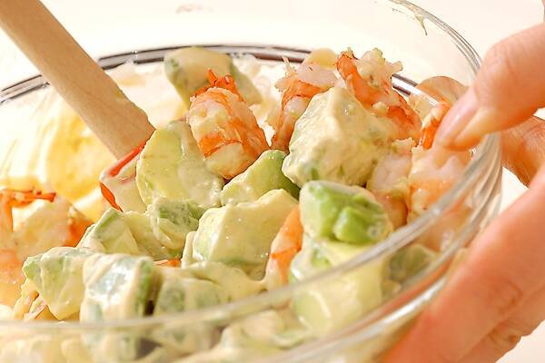 エビのアボカド和えの作り方の手順4