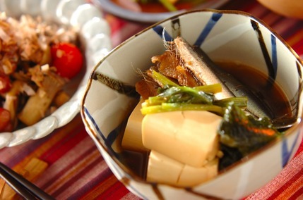 イワシのショウガ煮豆腐添え