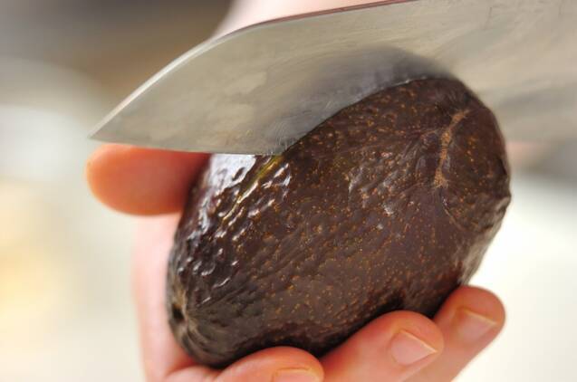 アボカドのサラダマスタードドレッシングの作り方の手順1